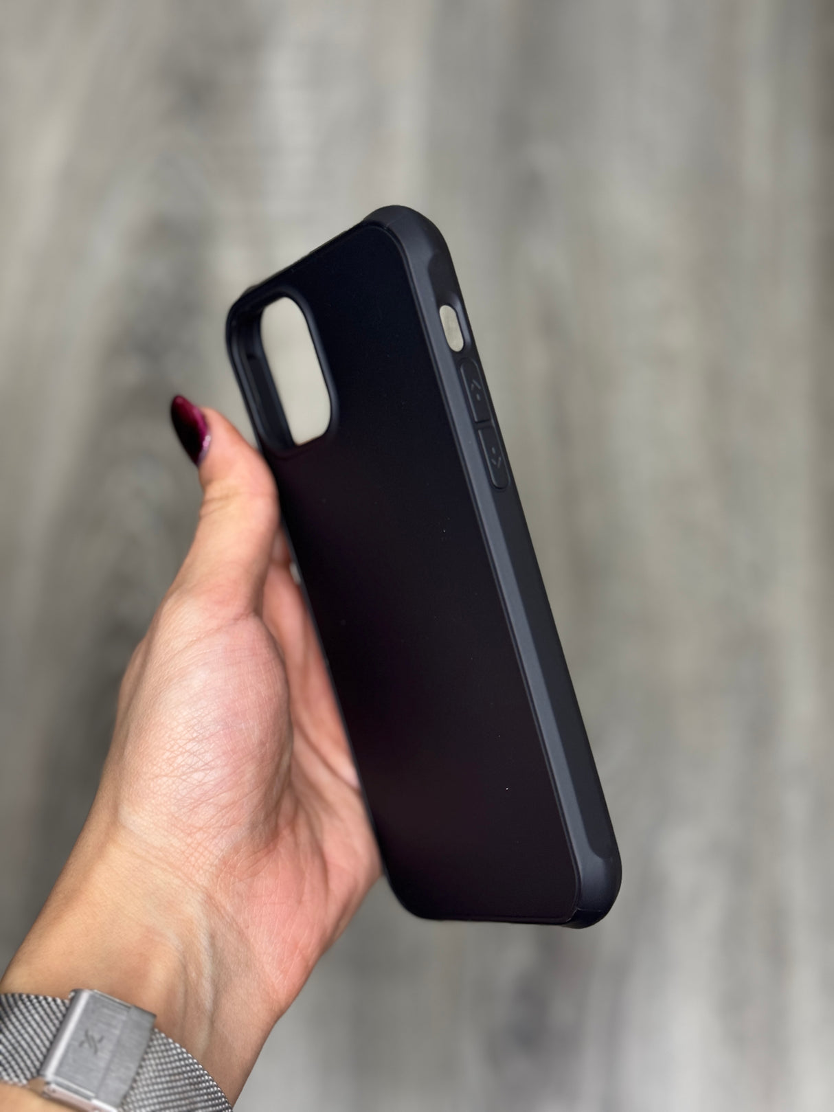 Case Anti-Shock Silicone The Silky - iPhone 12 Compatible