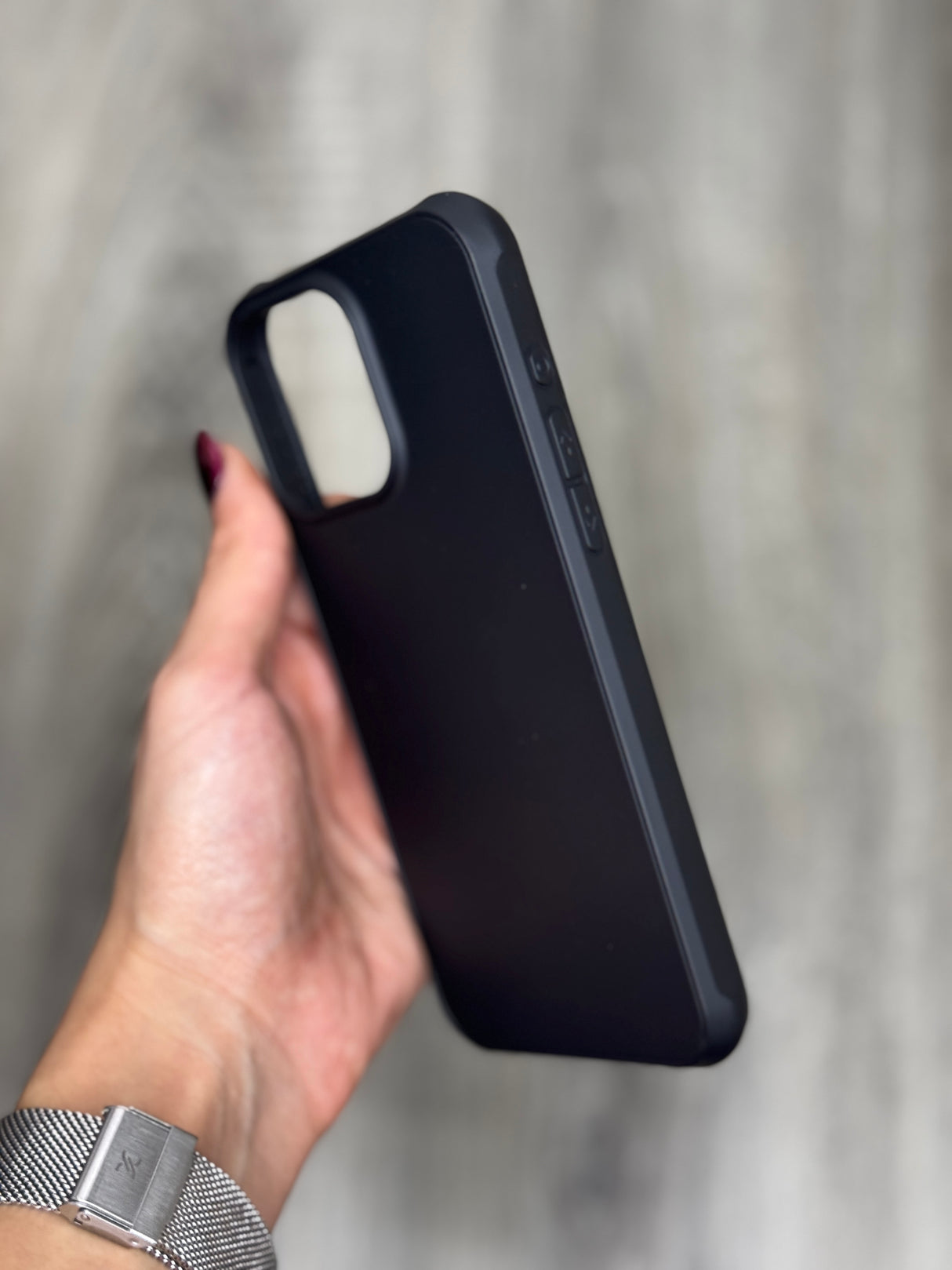 Case Anti-Shock Silicone The Silky - iPhone 14 Pro Max Compatible