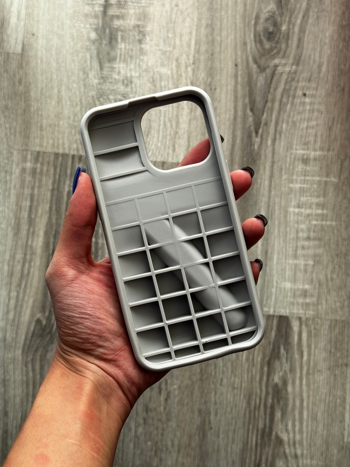 Case Lipstick Compartment Silicone - iPhone 14 Pro Max Compatible, Rhode