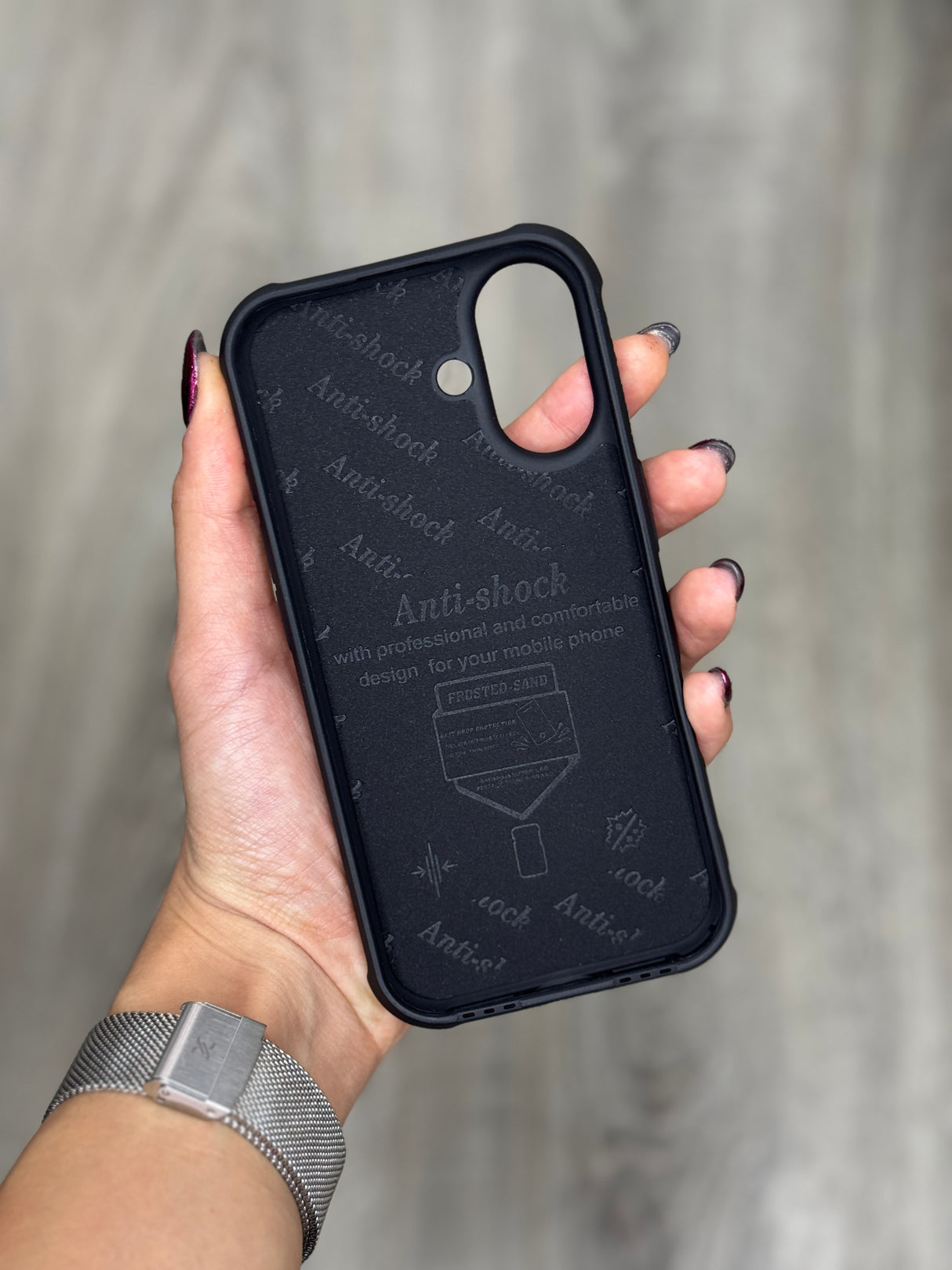 Case Anti-Shock Silicone The Silky - iPhone 16 Plus Compatible