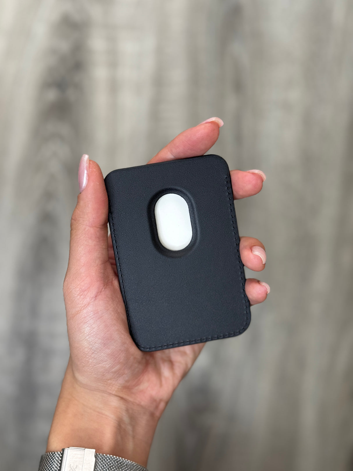 Case Leather MagSafe Wallet - iPhone 16 Plus Compatible, Card Holder, Camera Frame & Stand