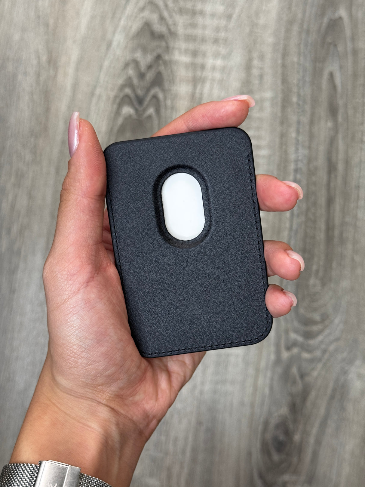 Case Leather MagSafe Wallet Card Holder – iPhone 16 Pro Compatible, Camera Frame & Stand