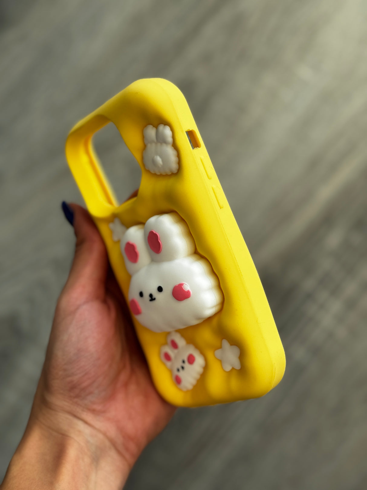 Case Rabbit Yellow - iPhone 15 Pro Compatible