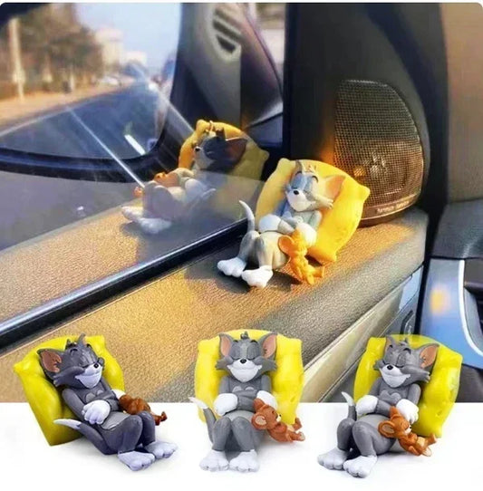 Tom Cat Mouse Car Ornament Cute Desk Decorations Adorable Figurines Collectible Playful Display for Fun Style